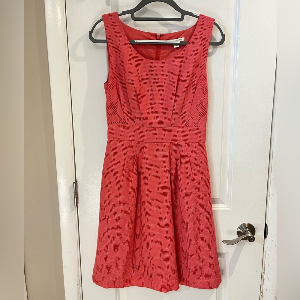 Banana Republic Textured Rayon Sleeveless Midi Sheath Dress Sz 2 Coral Pink